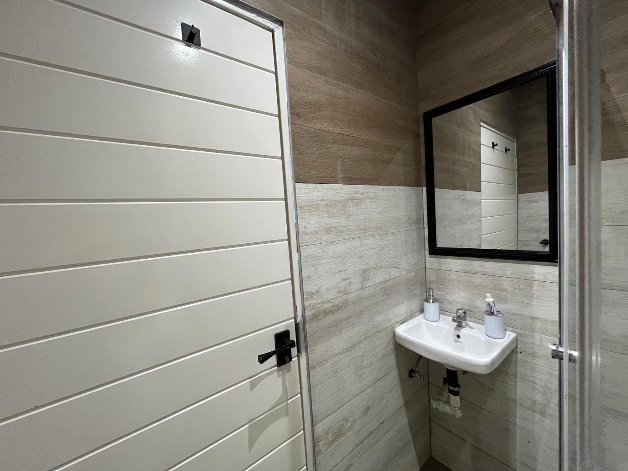 The Benjamin Accomodation Edenvale Exterior foto