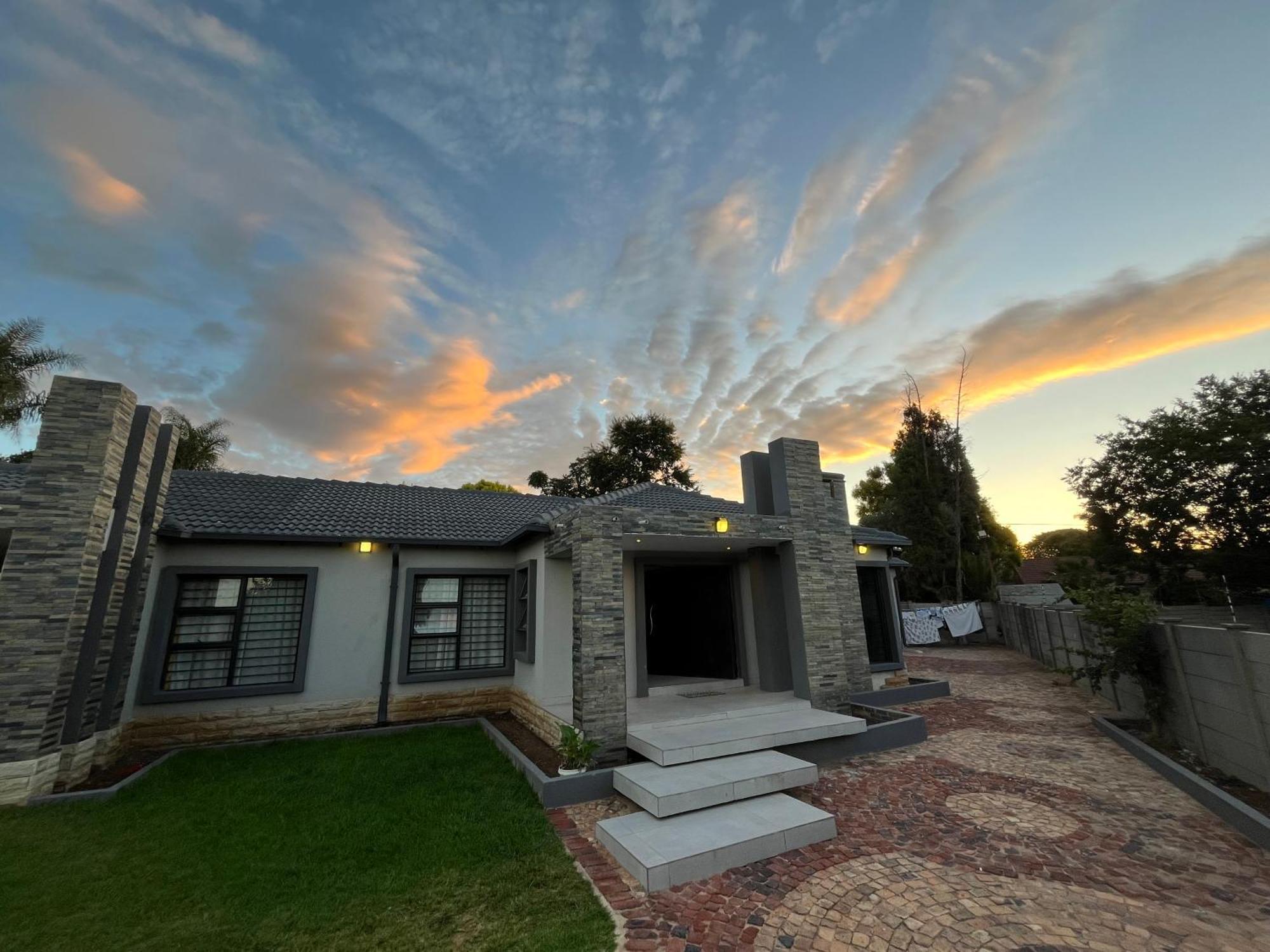 The Benjamin Accomodation Edenvale Exterior foto